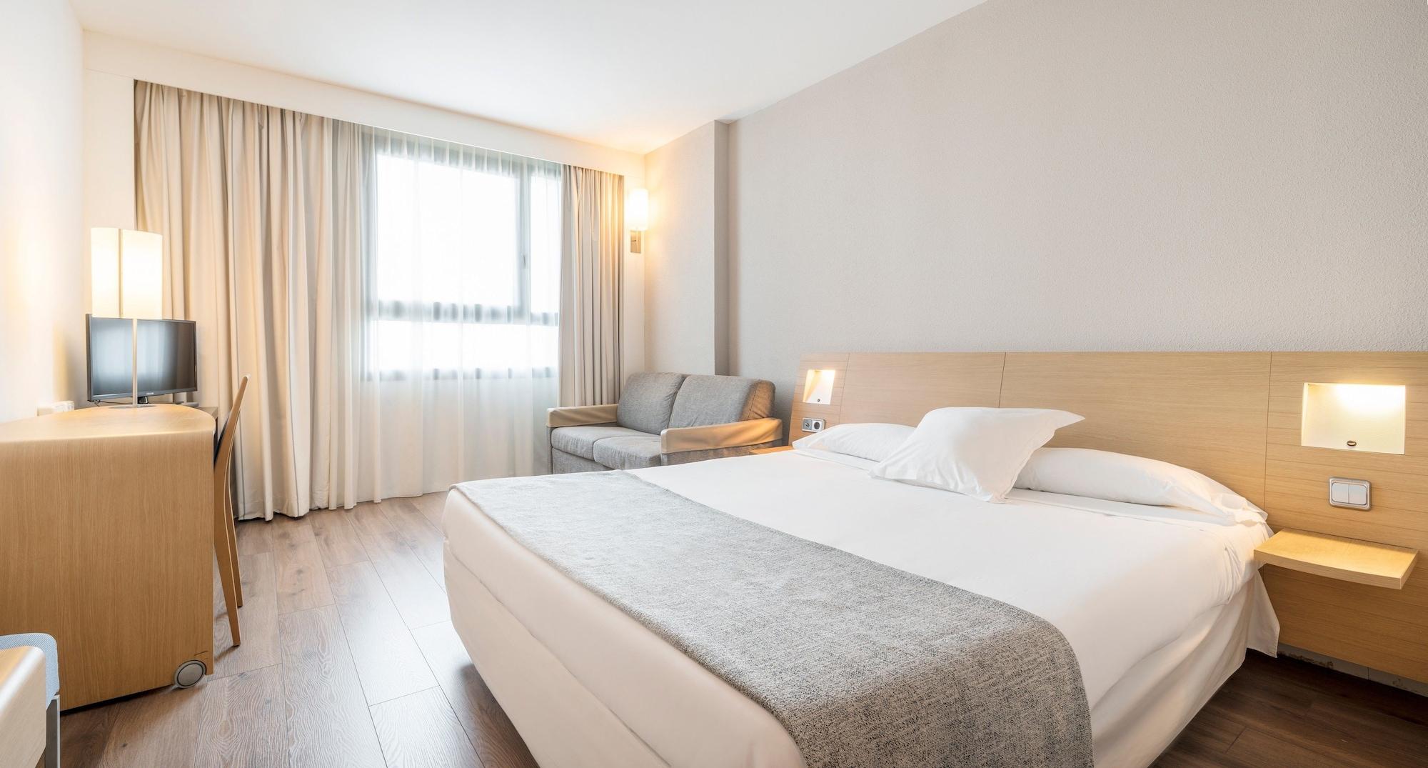 Hotel Ilunion Valencia 4 Extérieur photo