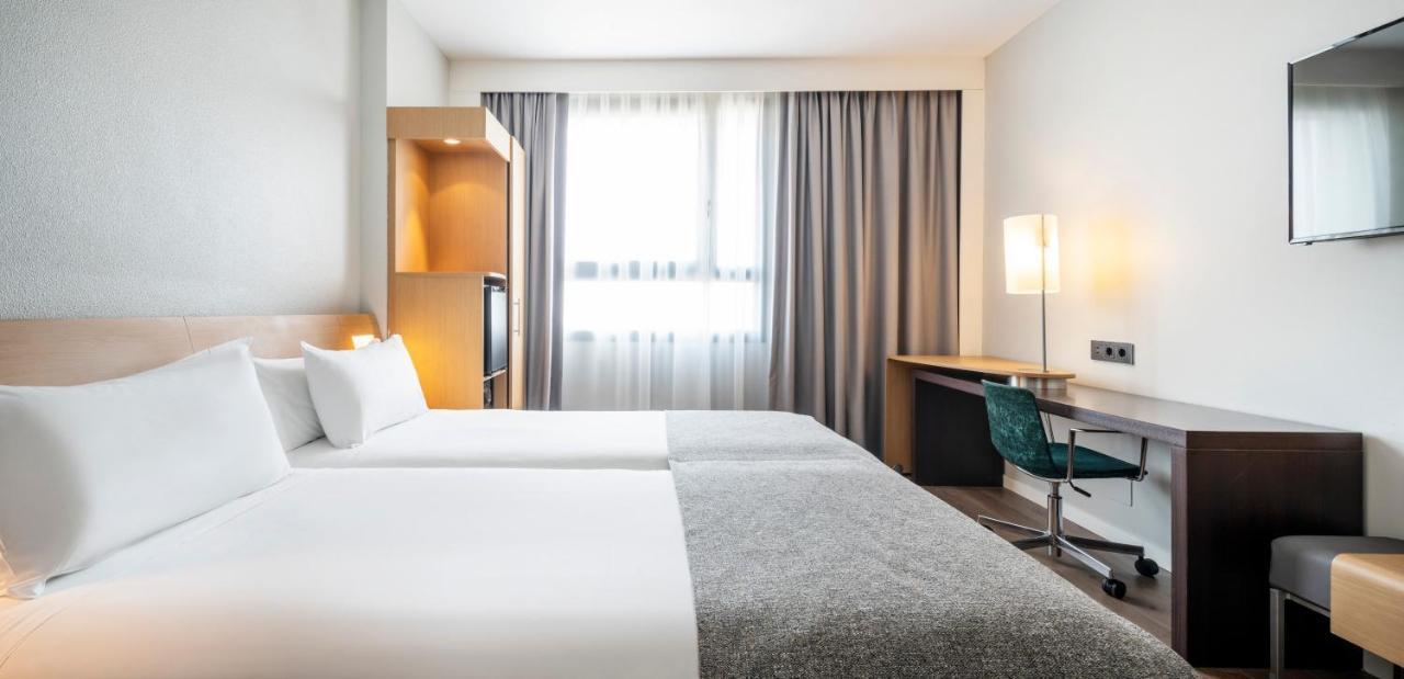 Hotel Ilunion Valencia 4 Extérieur photo