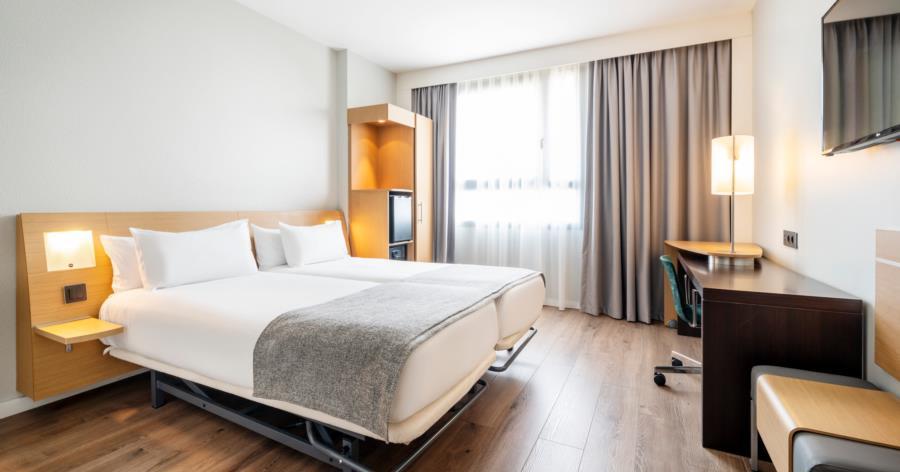 Hotel Ilunion Valencia 4 Extérieur photo